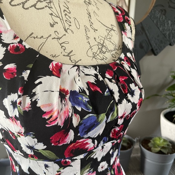 White House Black Market fit and flare dress - Picture 8 of 9